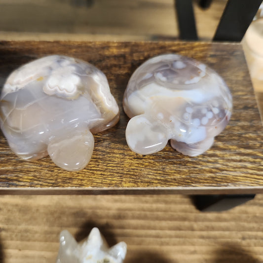 Flower Agate Turtle carving